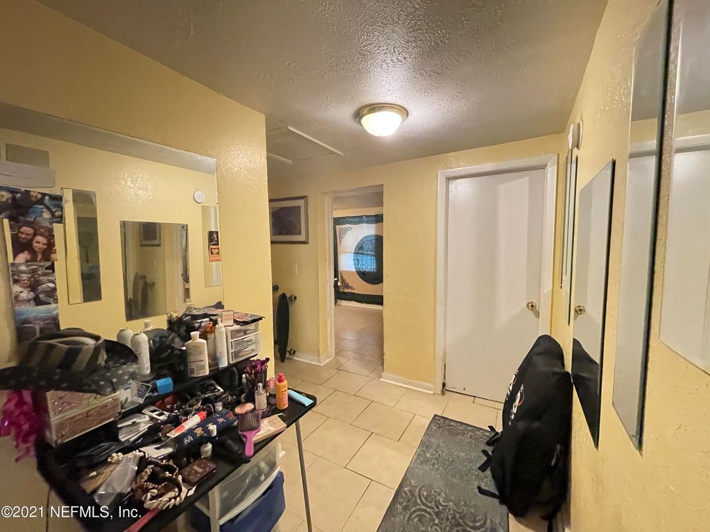 1516 W 9th St, Jacksonville, FL 32209