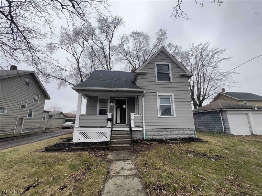 1026 Brownell Ave, Lorain, OH 44052