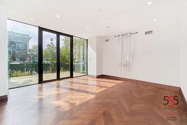 1263 President St, Brooklyn, NY 11213
