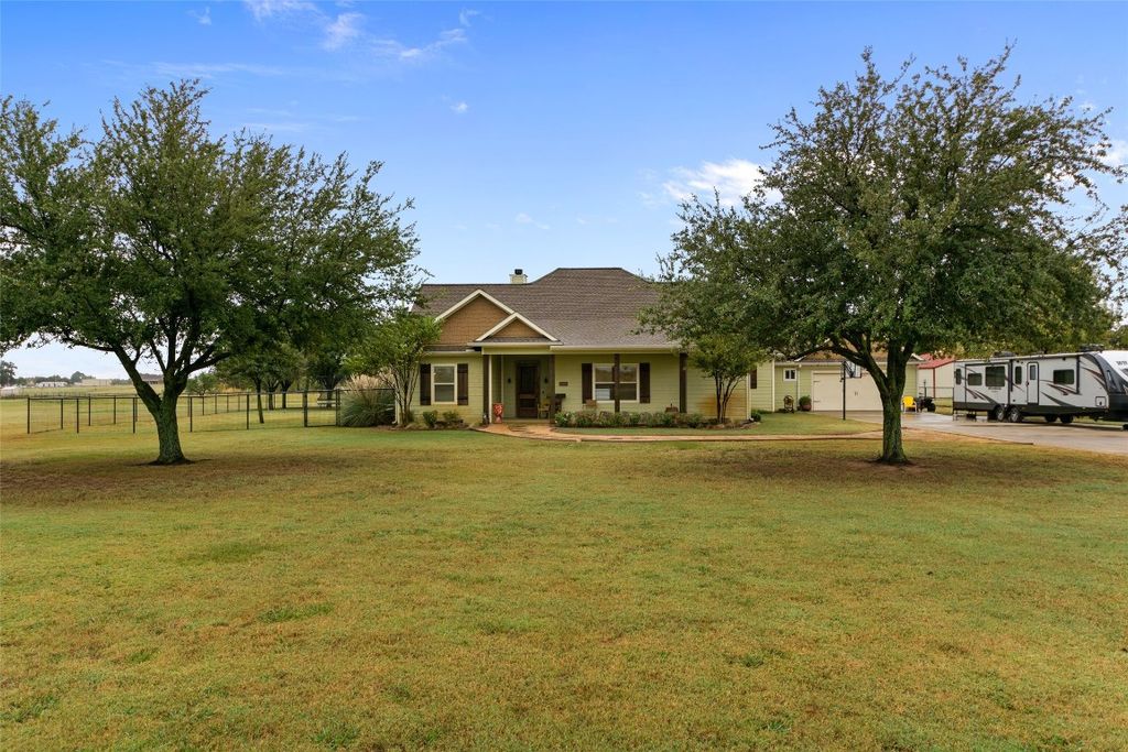 10305 Bobbie Ln, Pilot Point, TX 76258 Trulia