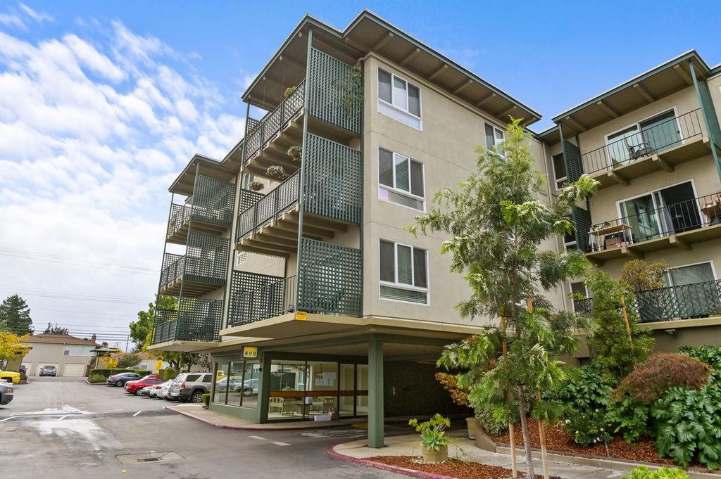 800 N Delaware St 205, San Mateo, CA 1 Bed, 1 Bath Condo 51 Photos