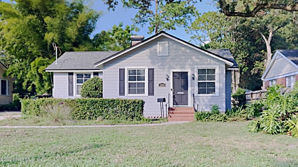 1251 Peachtree St, Jacksonville, FL 32207