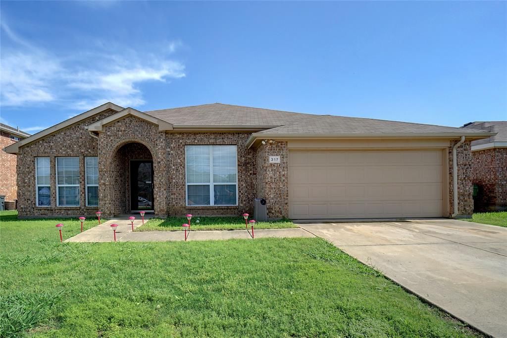 317 Tripp Trl, Denton, TX 76207