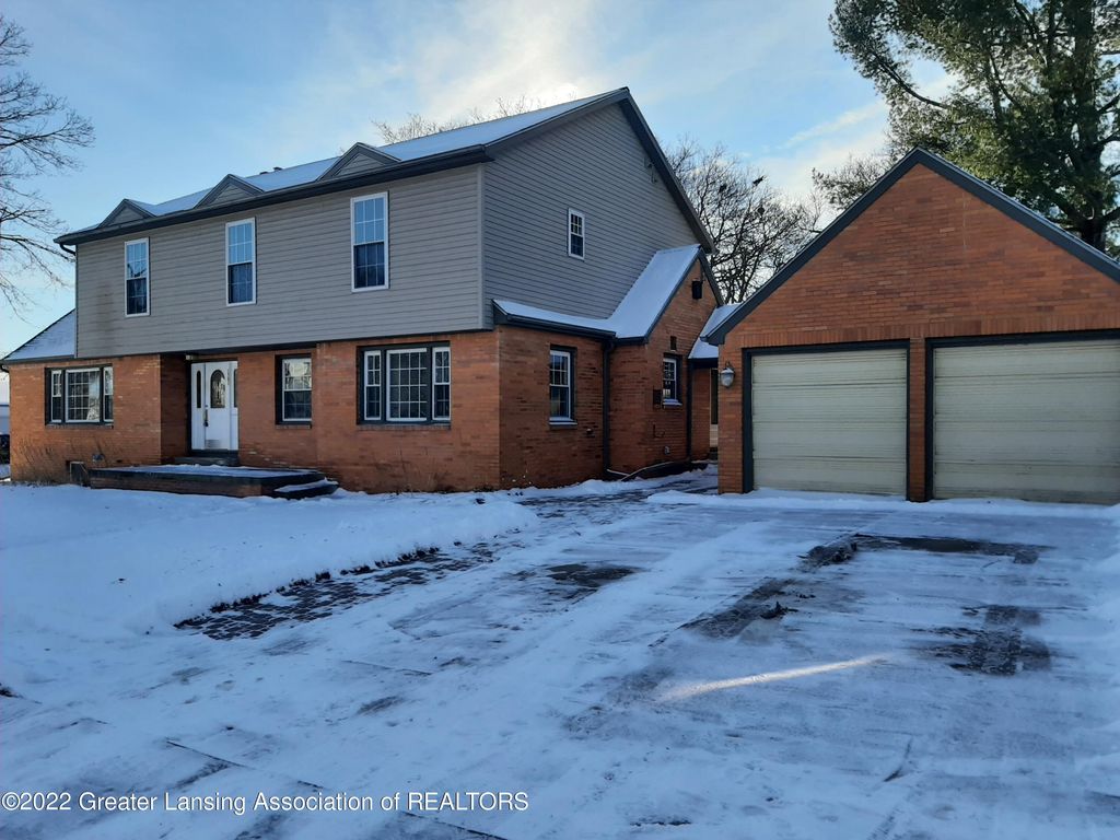 1701 W Shiawassee St, Lansing, MI 48915