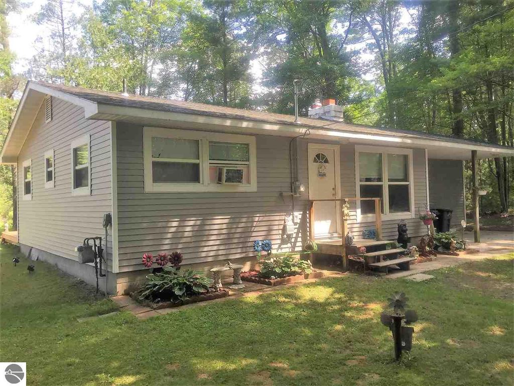 2583 E US 23, East Tawas, MI 48730 Trulia