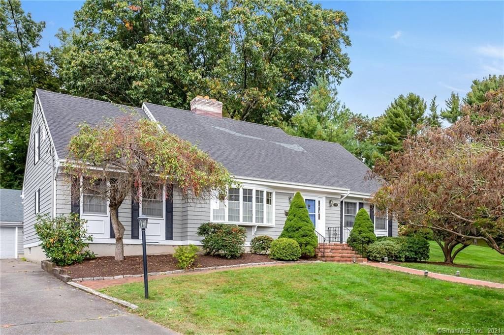 318 Collingwood Ave, Fairfield, CT 06825