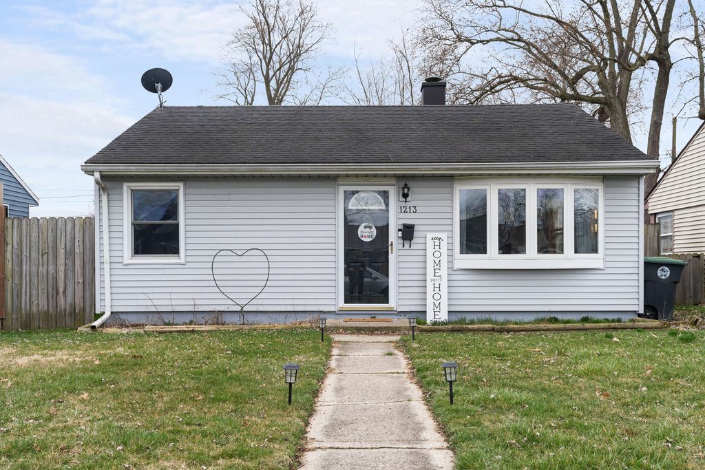 1213 W  Home Ave, Hobart, IN 46342