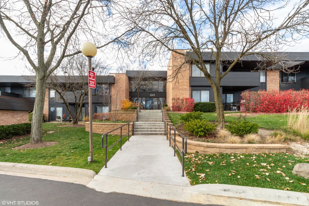 1265 N  Sterling Ave #213, Palatine, IL 60067