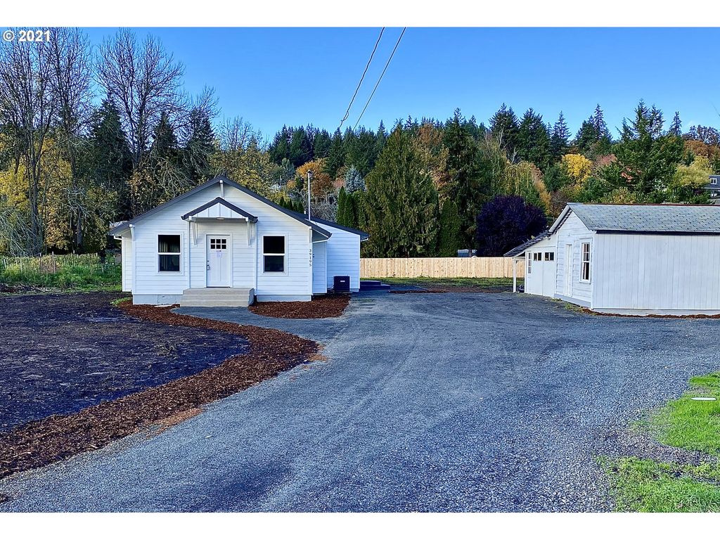 39195 SW Laurelwood Rd, Gaston, OR 97119