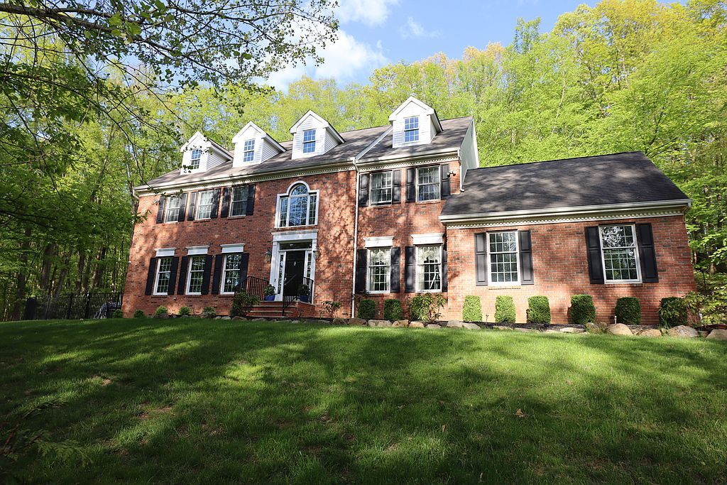 89 US Highway 206, Chester, NJ 07930