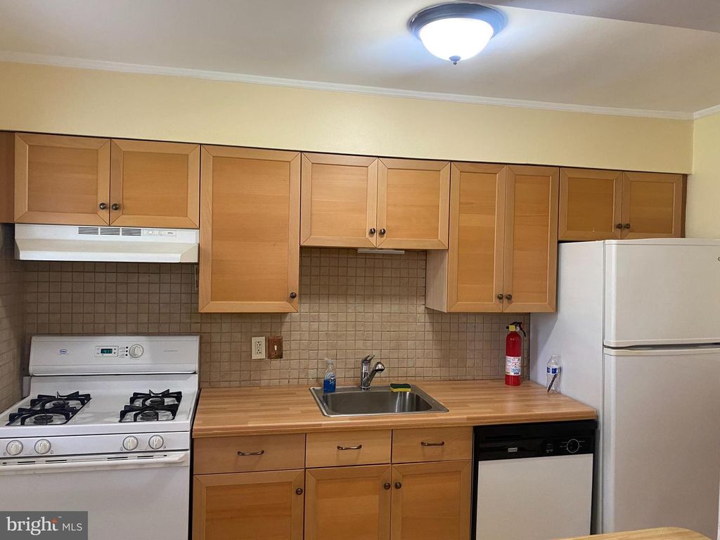 111A Cherry Parke, Cherry Hill, NJ 08002
