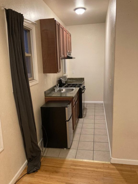 506 Foothill Blvd 2, Oakland, CA 94606 Studio, 1 Bath