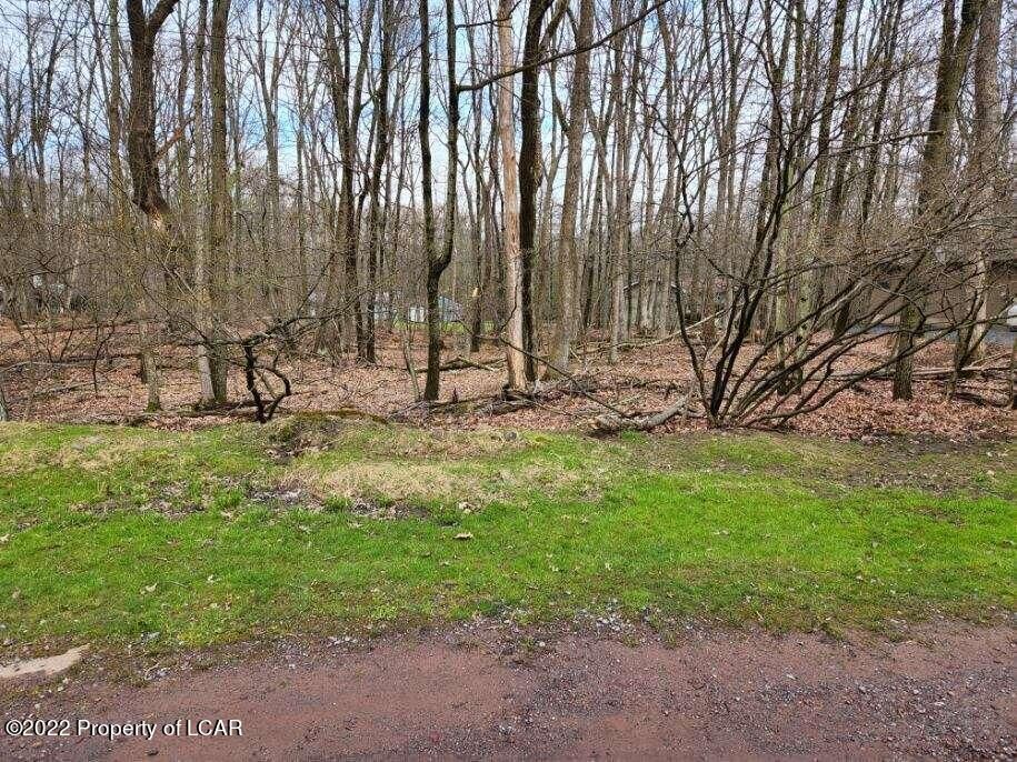 19 Spring Water Dr, White Haven, PA 18661