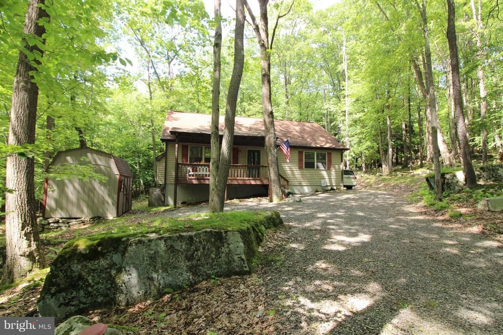 34 Arbutus Ct, Terra Alta, WV - 2 Bed, 2 Bath Single-Family Home - 30