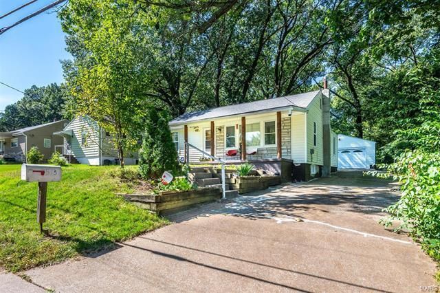 3515 E Edgar Ave, Saint Louis, MO 63121