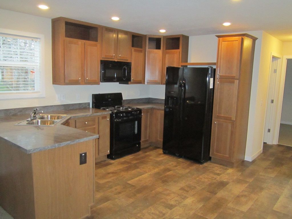 5001 South Ave #193, Toledo, OH 43615