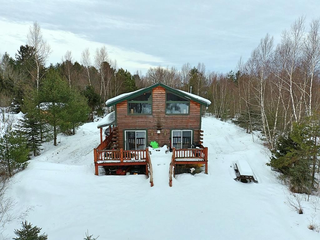 301 Old Wawbeek Rd, Tupper Lake, NY 12986