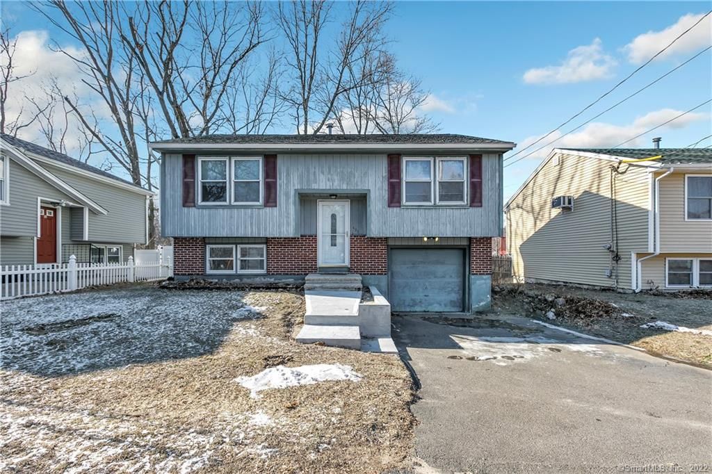 495 Woodlawn Avenue Ext, Bridgeport, CT 06606