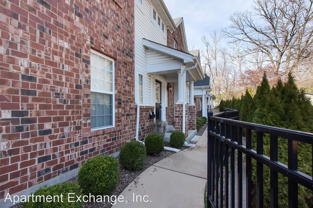 7111 Horner Ave, Saint Louis, MO 63117