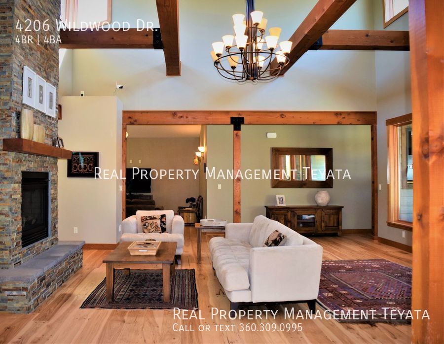 4206 Wildwood Dr, Bellingham, WA 98229