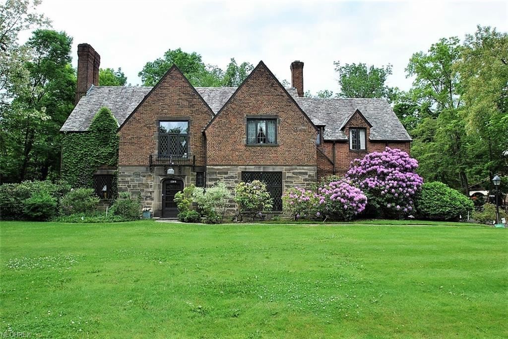 17906 Parkland Dr, Shaker Heights, OH 44122 Trulia