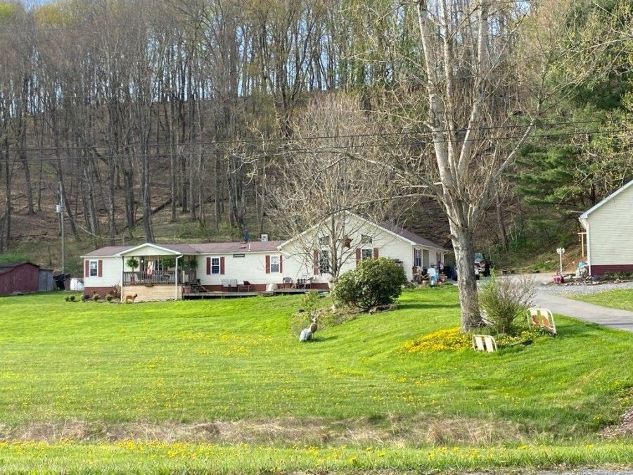 970 Lawn Rd, Meadow Bridge, WV 25976 Trulia