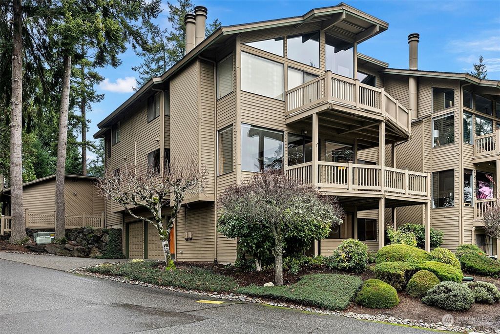 2023 Narrows View Circle NW UNIT B114, Gig Harbor, WA 98335 MLS