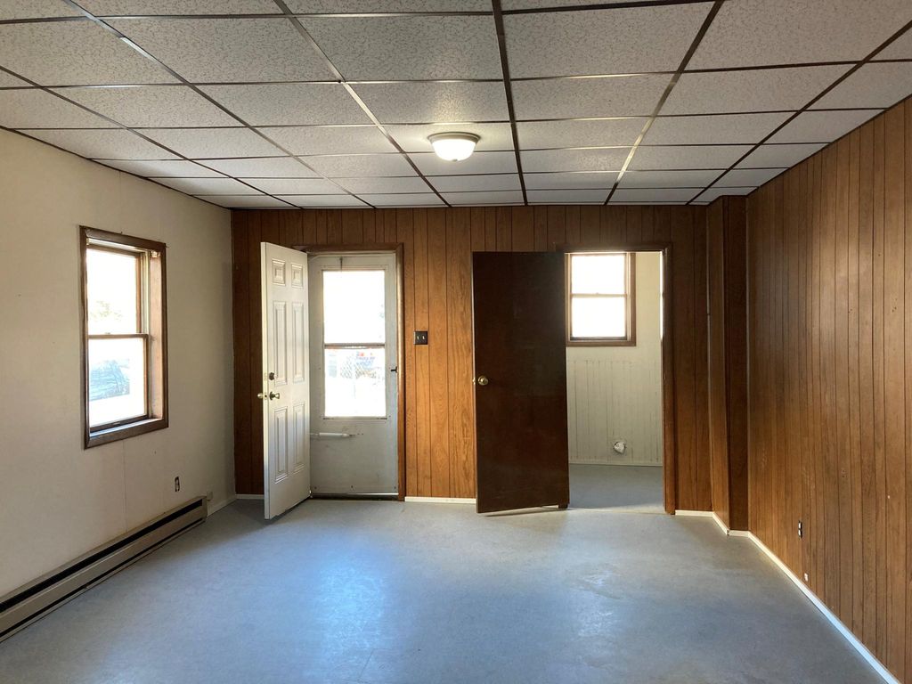 241 S 1st Floor Wyoming St, Hazleton, PA 18201