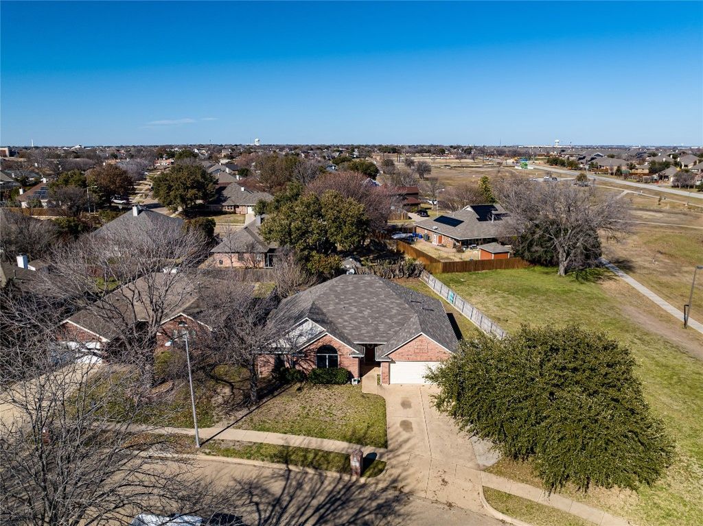 1000 Westgrove Dr, Saginaw, TX 76179