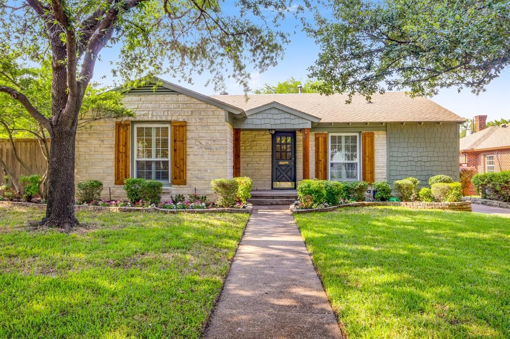 839 Salmon Dr, Dallas, TX 75208