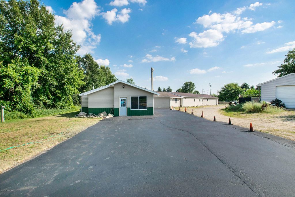 210 E Parmeter Rd, Ionia, MI 48846 Trulia
