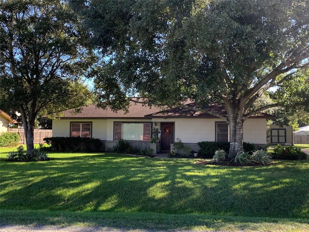 1800 Michael St, El Campo, TX 77437 Trulia