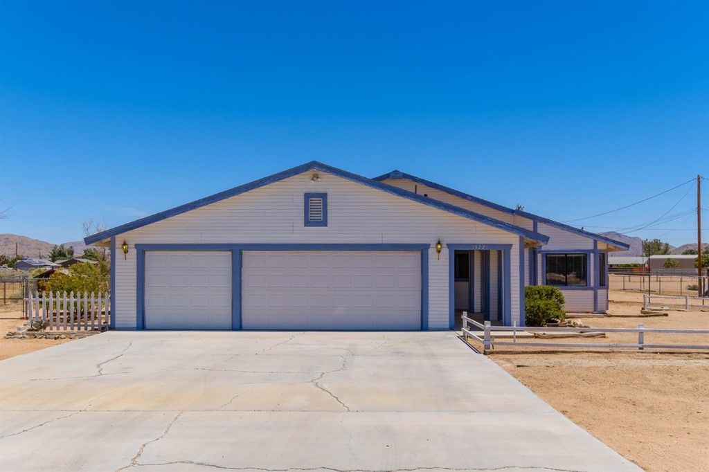 15221 Dakota Rd, Apple Valley, CA 92307