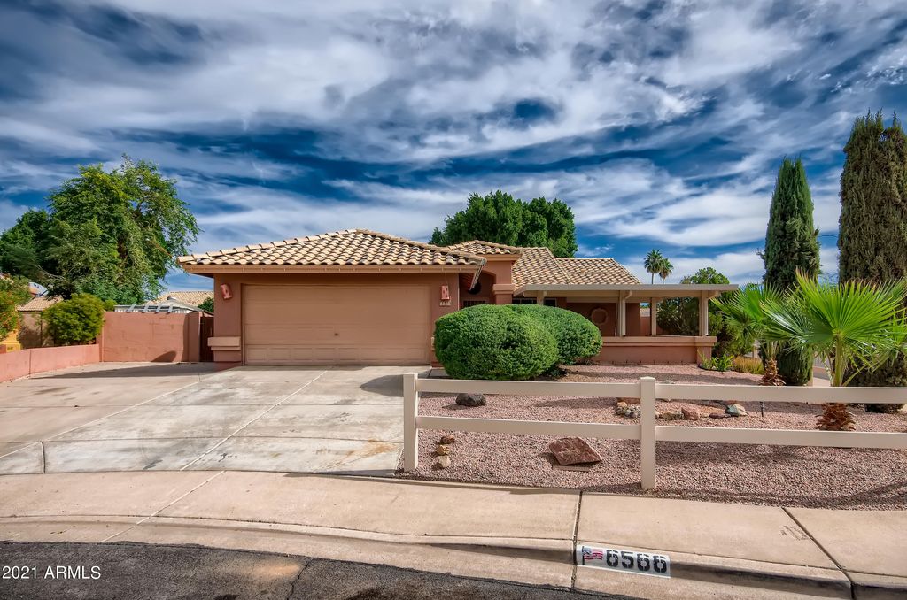 6566 E Russell St, Mesa, AZ 85215