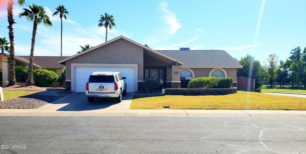 2309 W Manor Ct, Chandler, AZ 85224