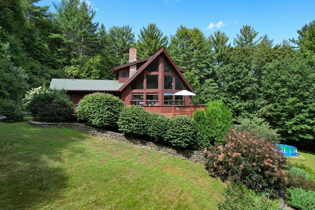 367 Hoosac Rd, Conway, MA 01341