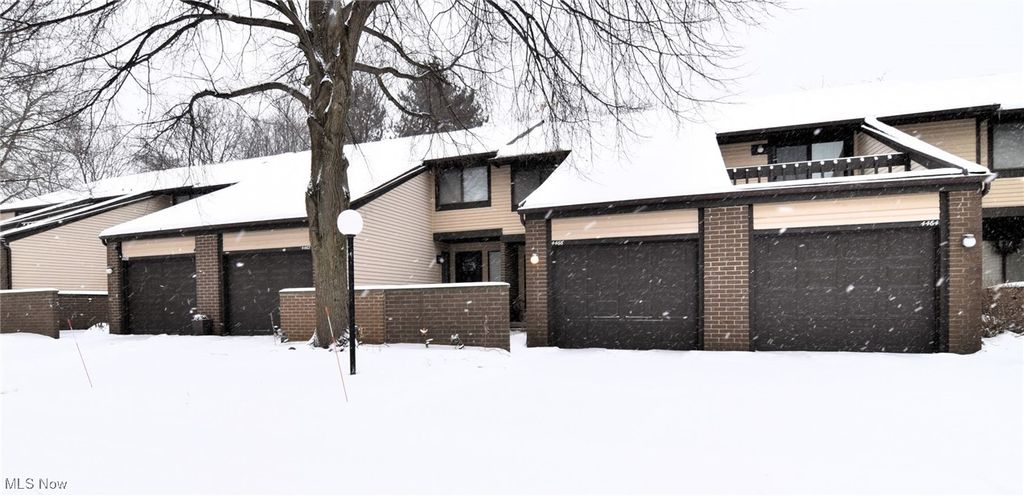4466 Habersham Ln   S, Cleveland, OH 44143