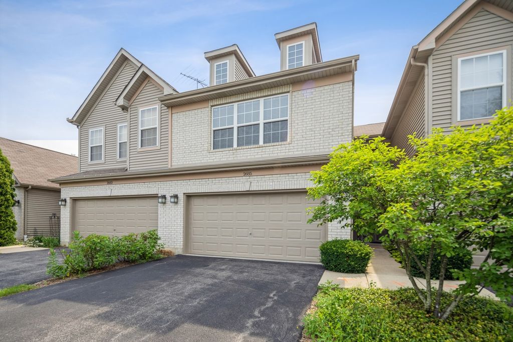 2685 Granite Ct #2685, Crystal Lake, IL 60012