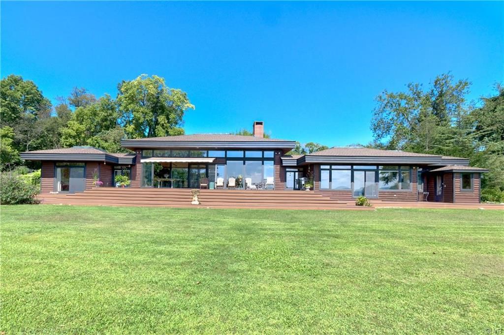 1420 Riverton Rd, Bangor, PA 18013