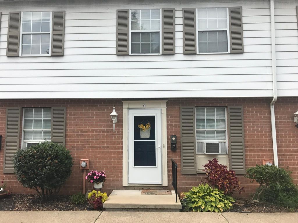 265 N McKean St 1, Kittanning, PA 16201 Townhouse for Sale