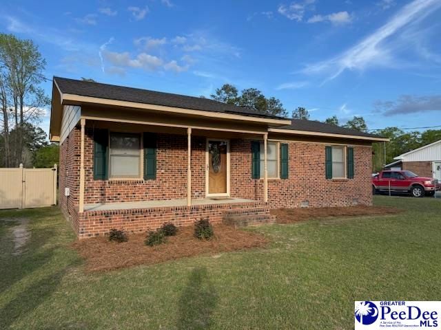 1612 Forest Dr, Dillon, SC 29536