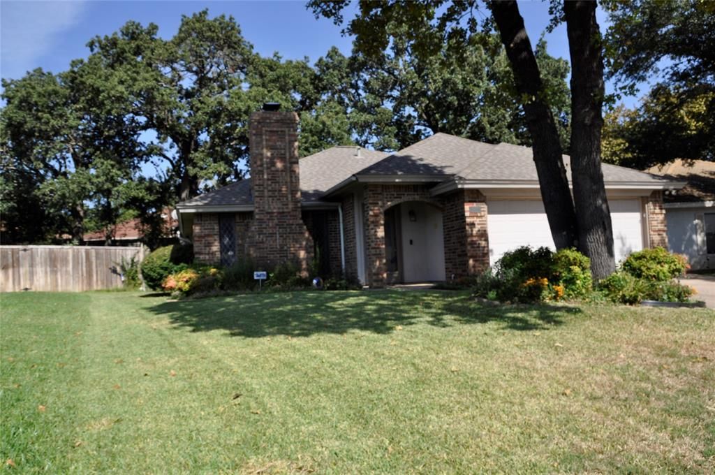 5706 Sterling Green Trl, Arlington, TX 76017