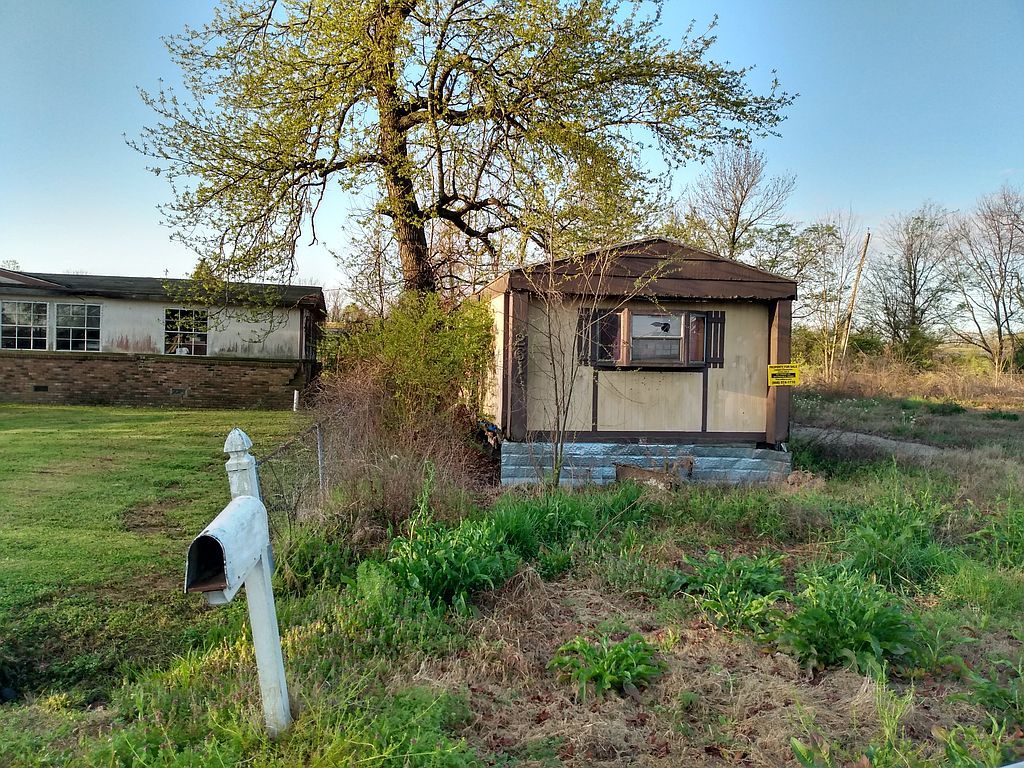 2619 E Monroe Ave, West Memphis, AR 72301