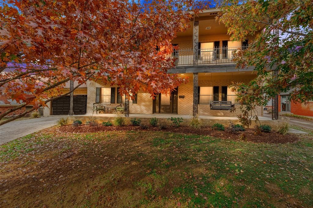 7021 Oakland Ln, North Richland Hills, TX 76180