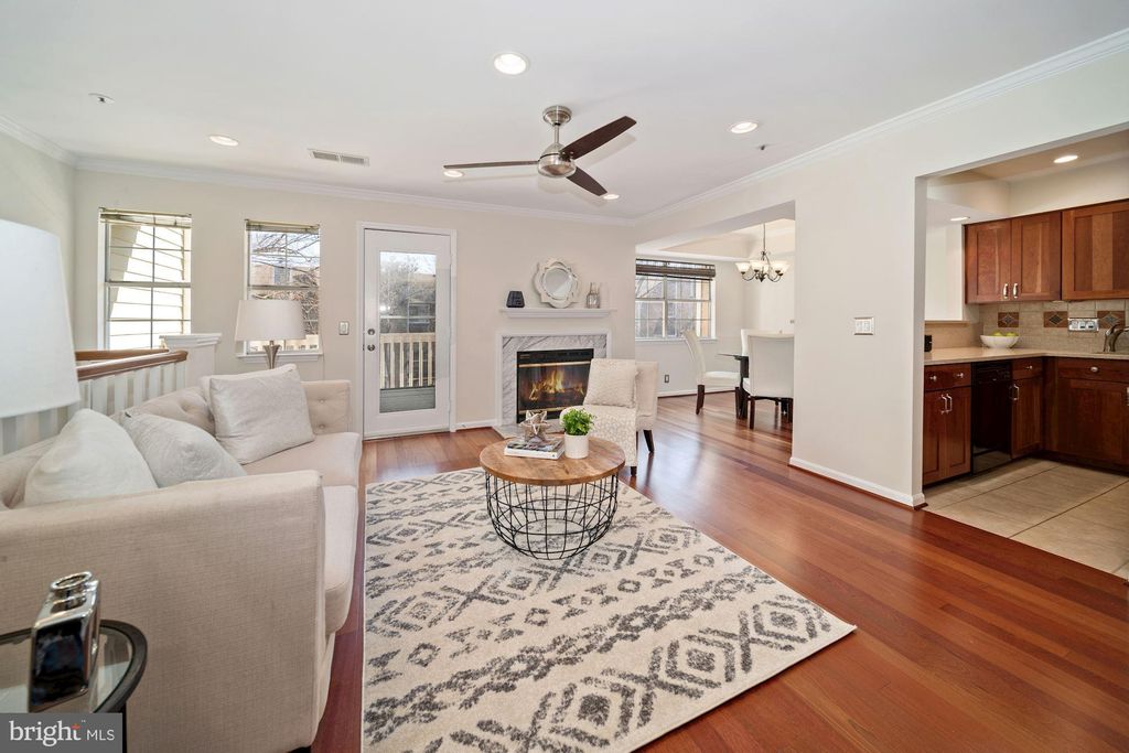 10827 Hampton Mill Ter #320, Rockville, MD 20852