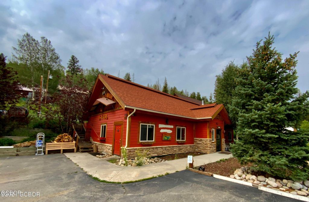 606 Byers Ave, Hot Sulphur Springs, CO 80451