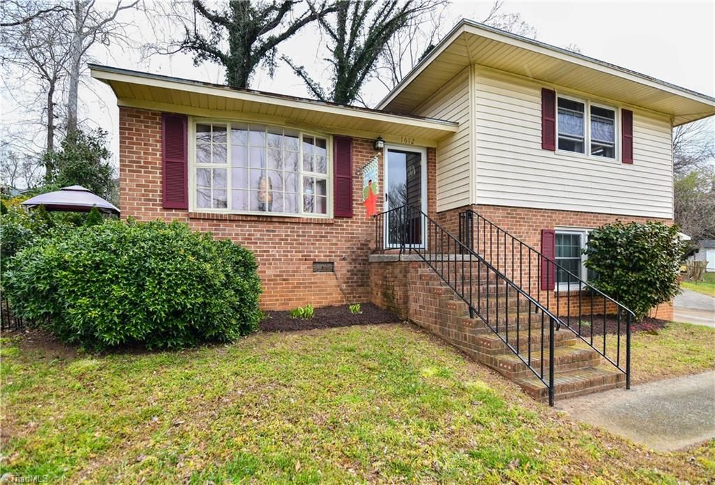 Minimalist Apartments On Meadowview Greensboro Nc for Small Space