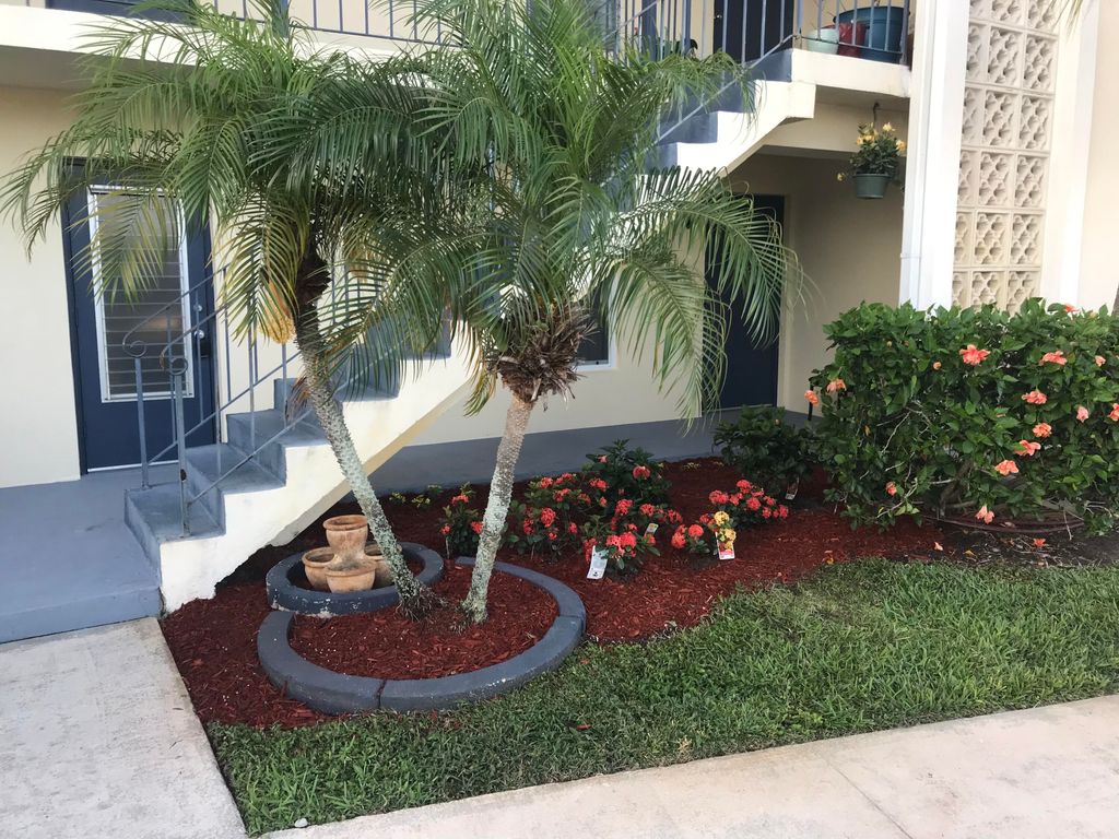 813 Hummingbird Way #4A, North Palm Beach, FL 33408