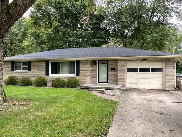3494 Washington St, Columbus, IN 47203