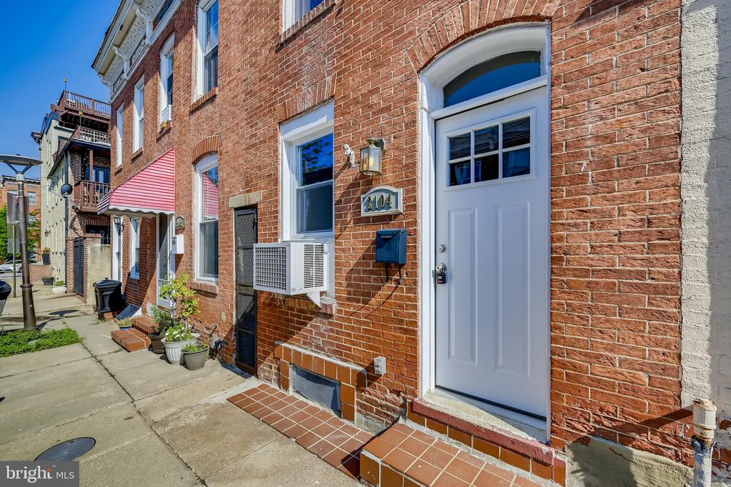 2104 Moyer St, Baltimore, MD 21231